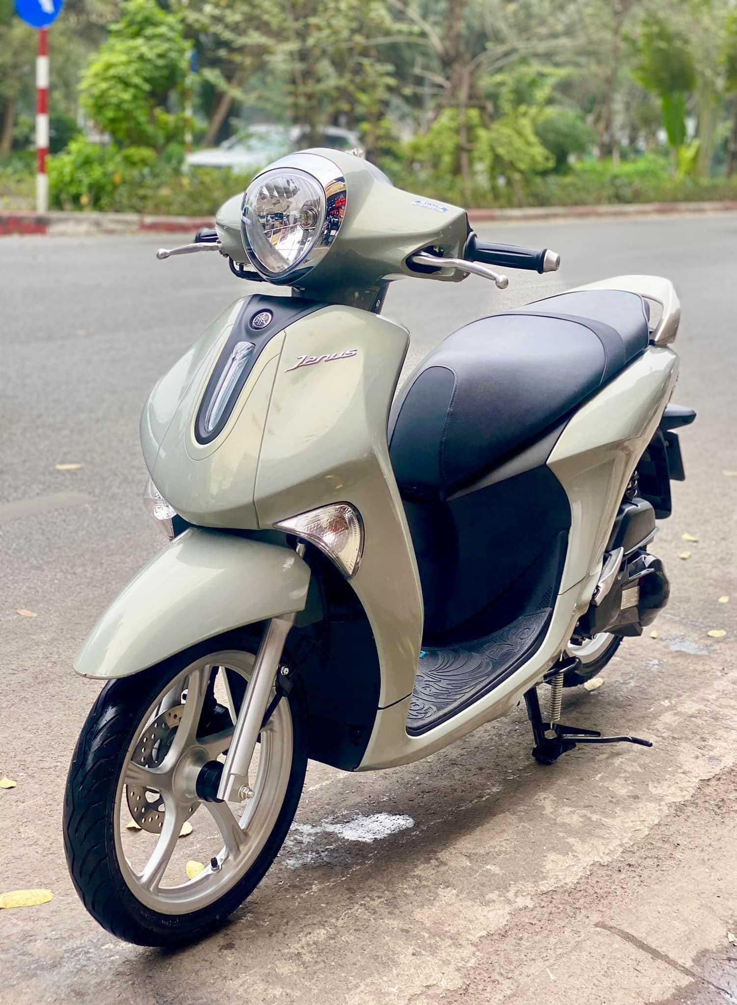 xe-yamaha-janus-ban-tieu-chuan-2023